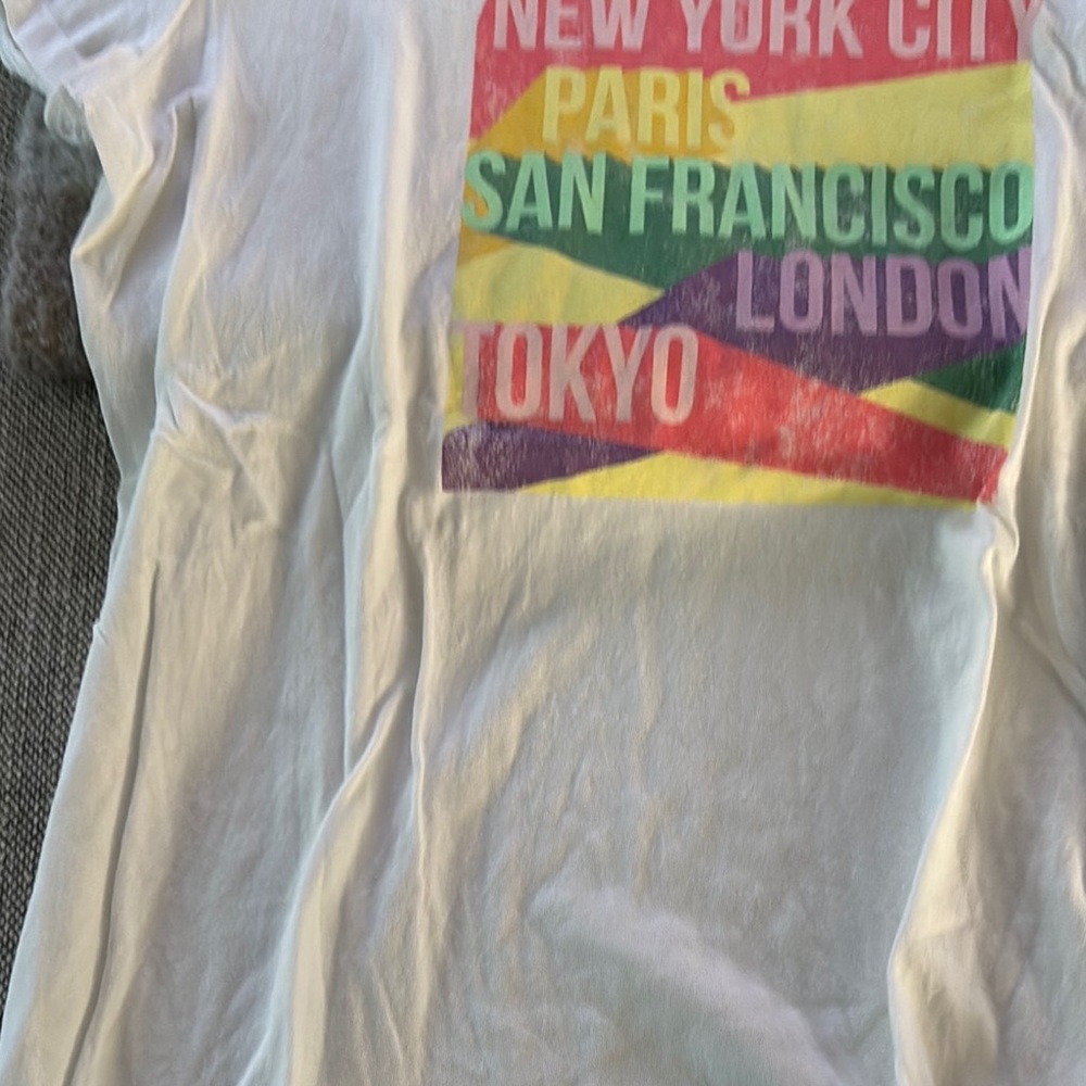GAP White Graphic Tee with Multicolor City Print